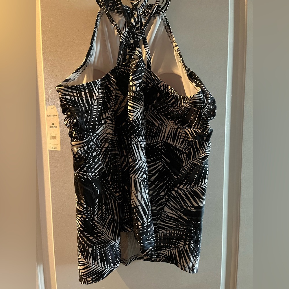 ๐จ3 for $15๐จ Time and Tru Black and White Tankini Top - Picture 2 of 5